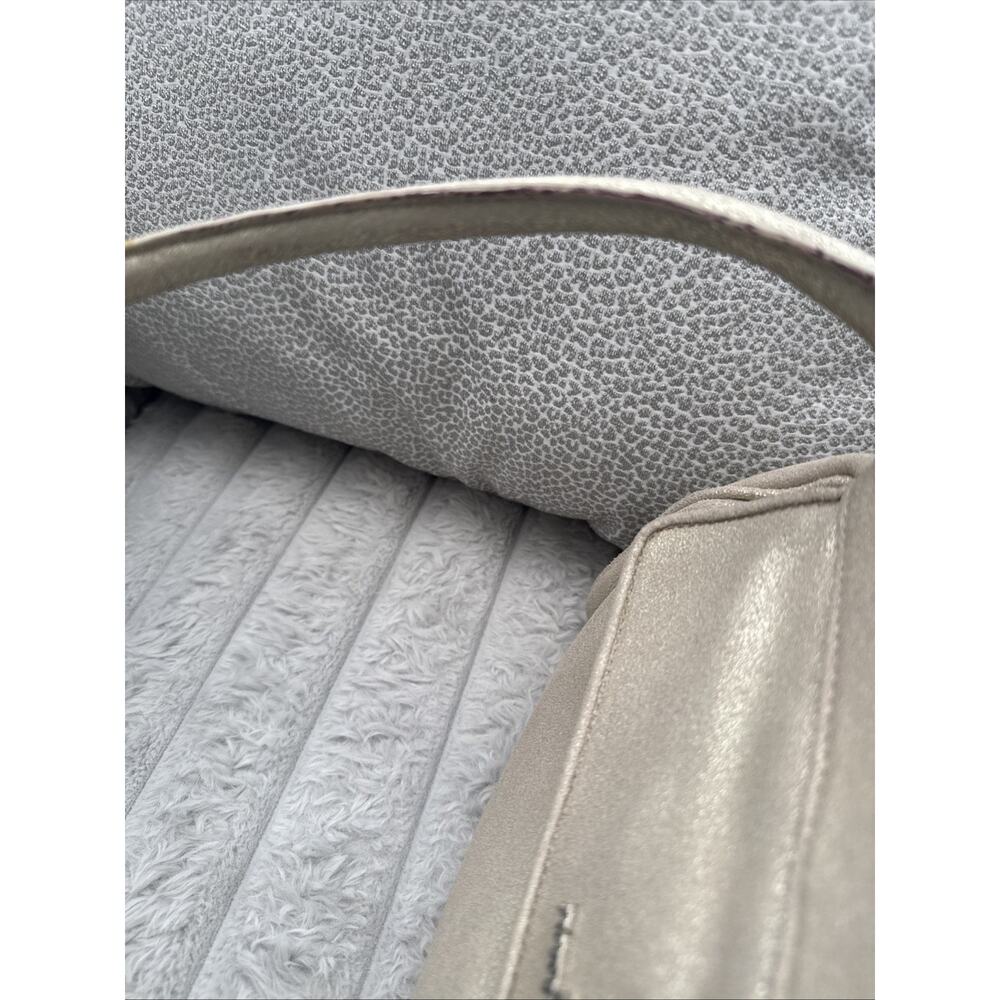 VINTAGE JUDITH RIPKA "JANE" GOLDEN METALLIC LEATHER EAST-WEST HANDBAG. Read - Picture 11 of 16